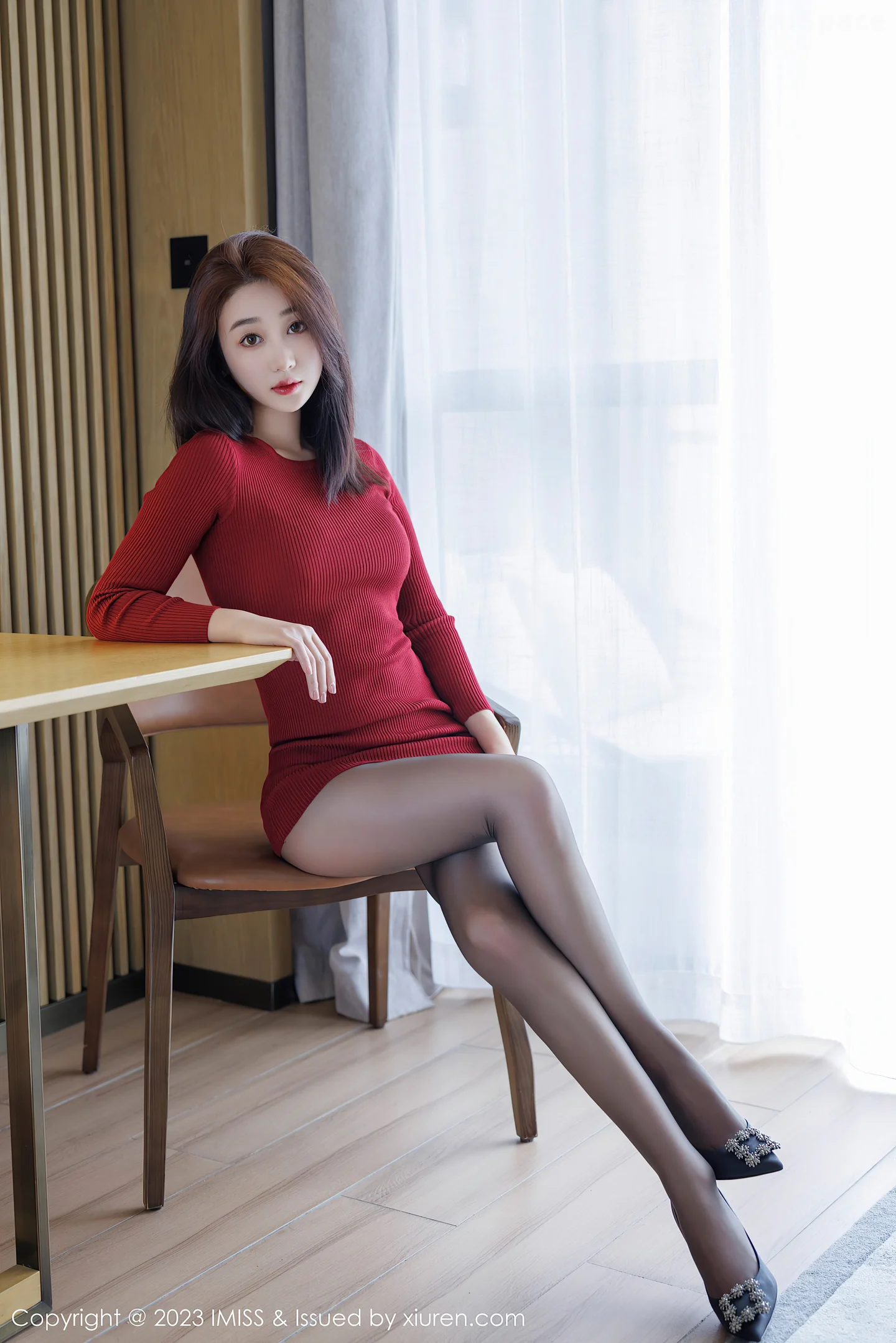 图片[3]-[IMISS爱蜜社]Vol.738 模特九月生性感红色连衣裙露杏色内衣配超薄黑丝迷人诱惑写真45P-秀人网官方网站